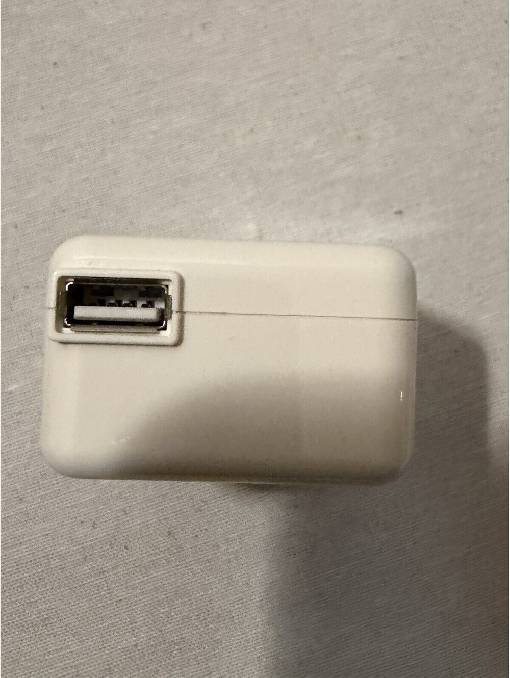 Brookstone USB Travel Adaptor -Model No: H28B-1X
